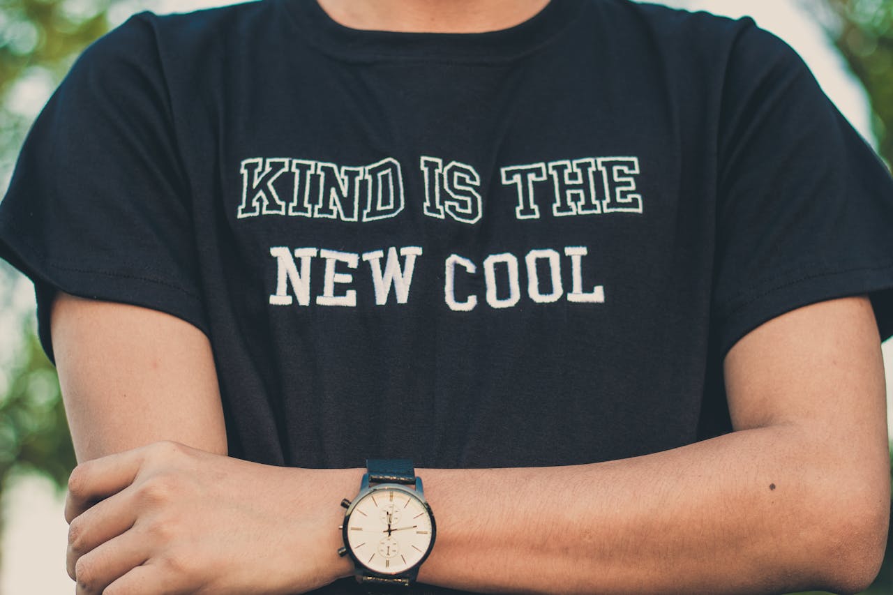 Custom T-shirts: Why Is It So Popular?