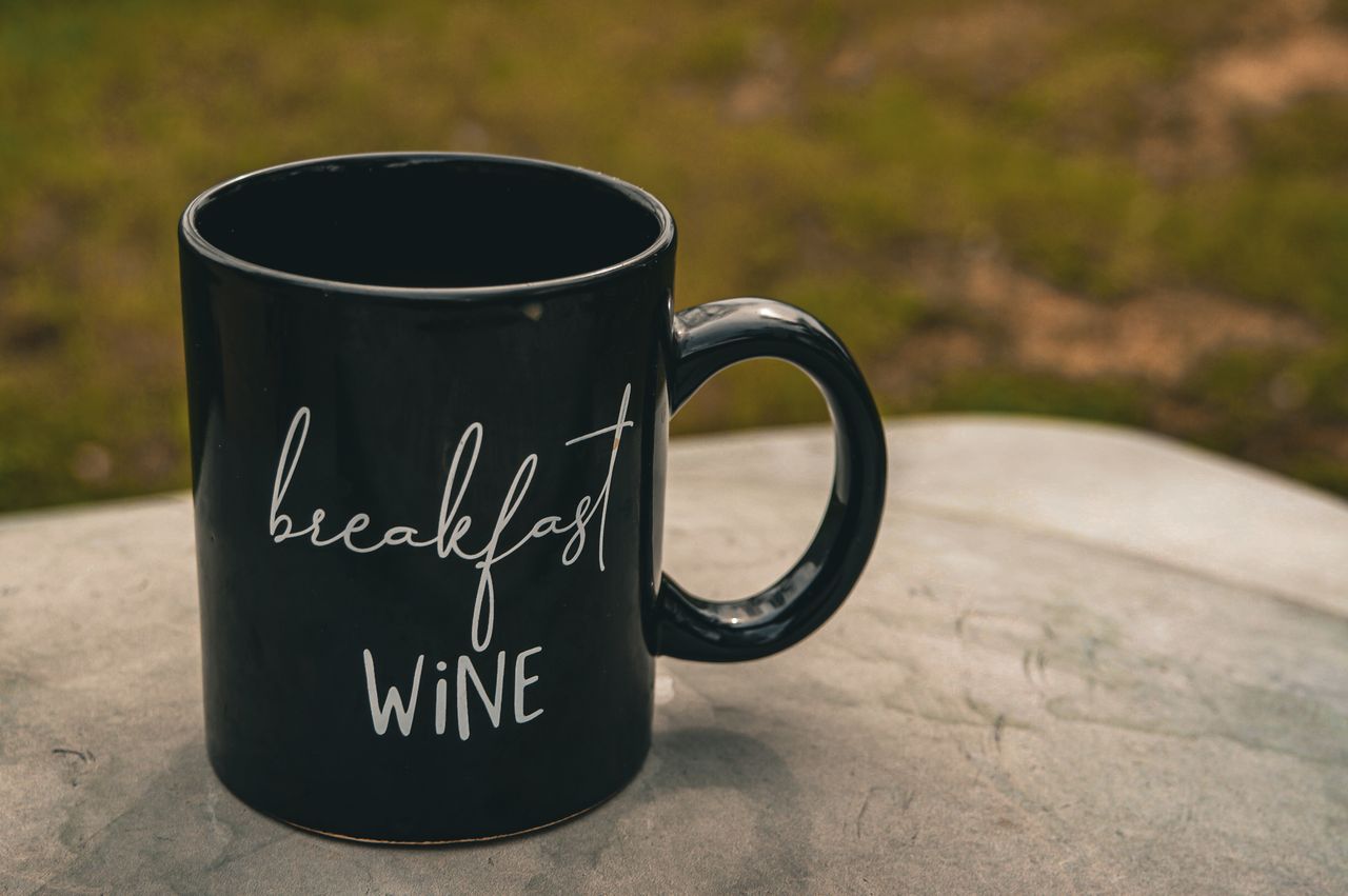 Do Customized Drinkware Gifts Still Matter Today?