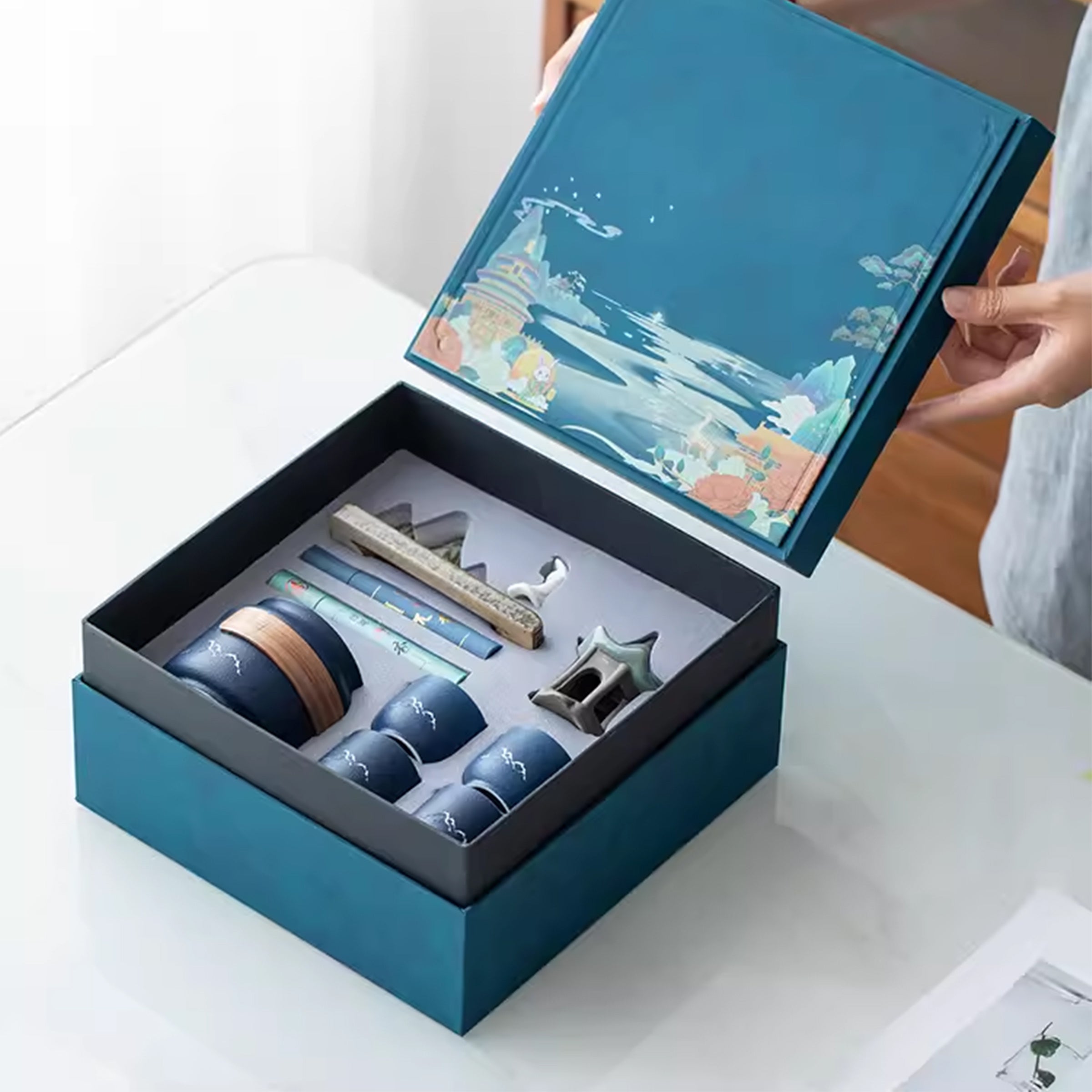 Corporate Holiday Gift Box | 高檔中秋禮品定製 實用文創企業伴手禮