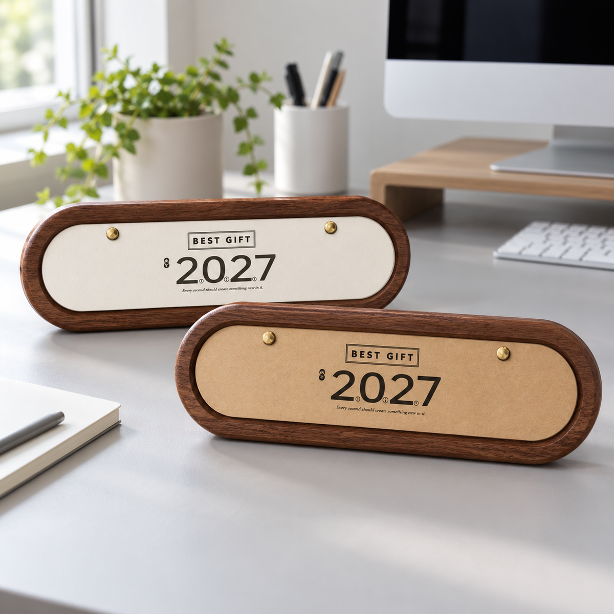 2027 Slim Wood-Grain Desk Calendar Gift Set | 2027長條木紋檯曆禮盒 簡約辦公擺設 企業品牌訂製