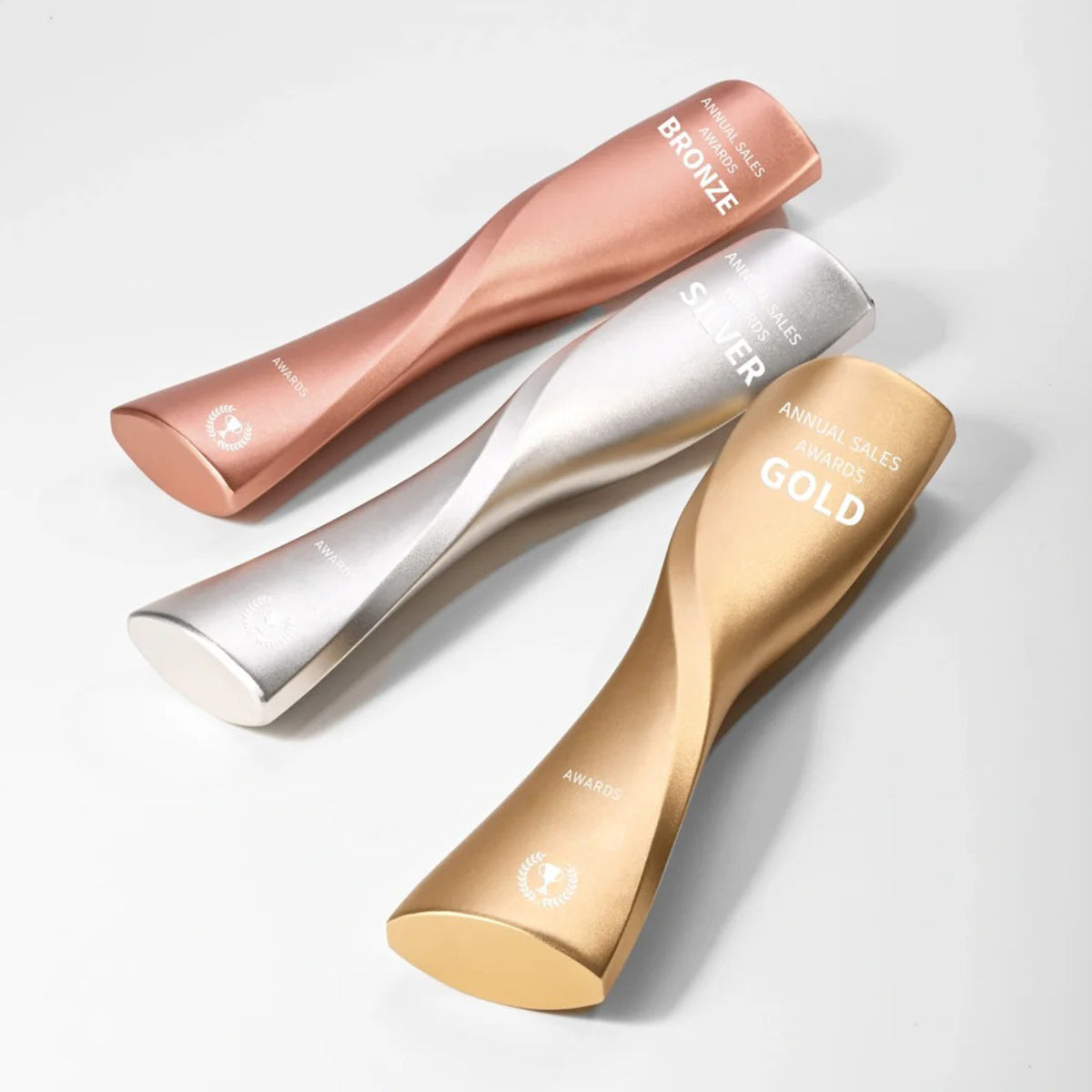 (全定製) 扭轉乾坤獎杯- 磨砂金屬+激光雕刻 (企業頒獎首選)