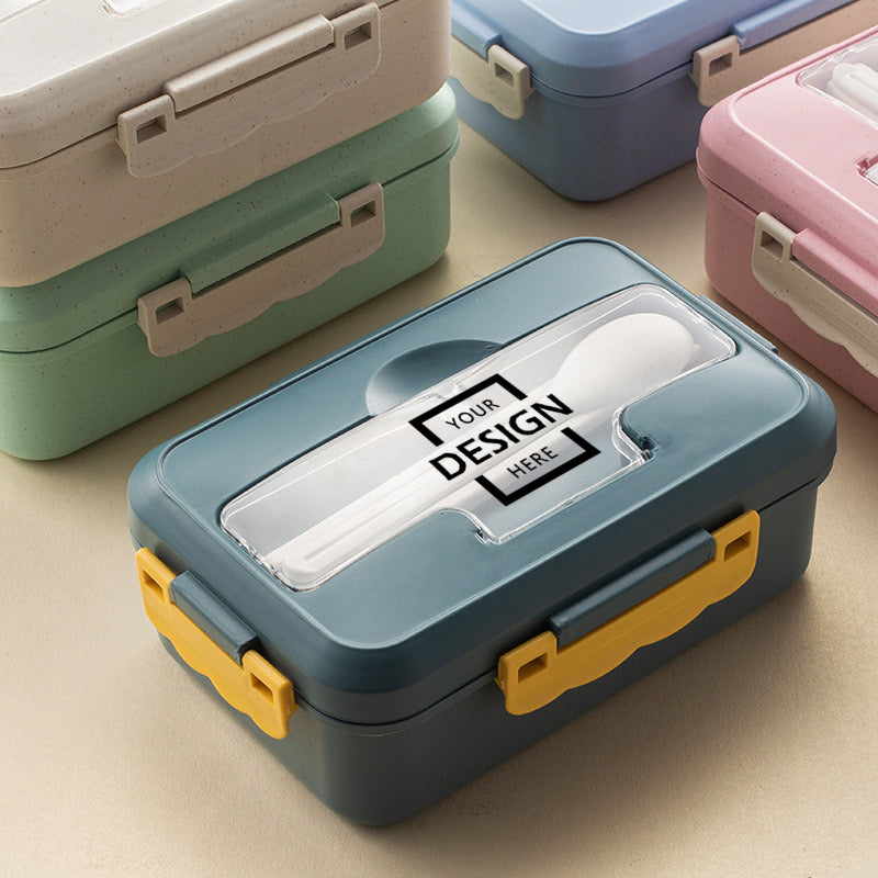 Office students bring a plastic lunch box with a spoon BG25-5