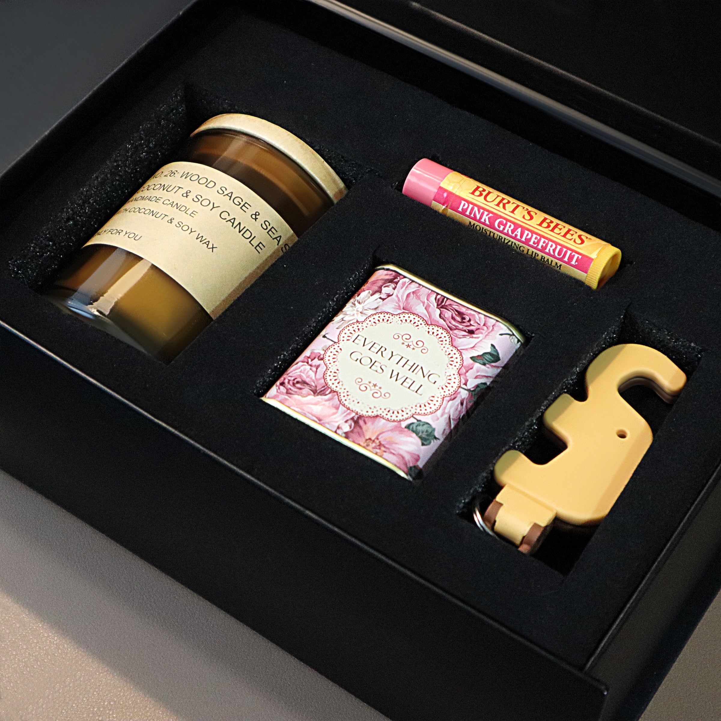 Self-Care Gift Set: A Touch of Luxury for Your Daily Routine
