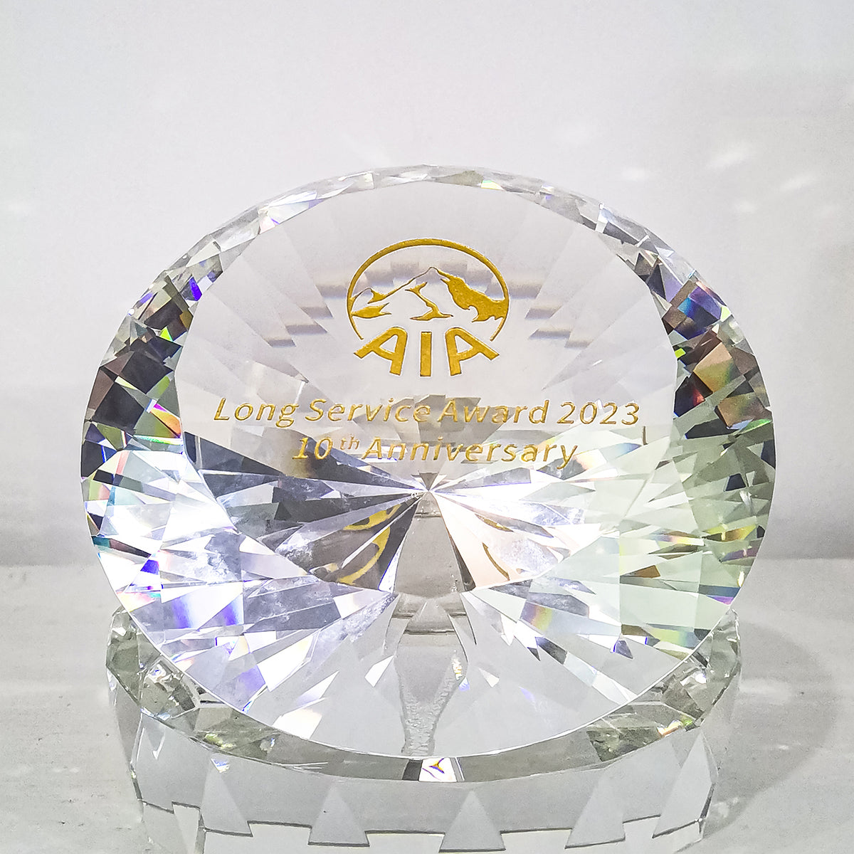 [Case Studies]AIA | Diamond Shape Crystal Trophy