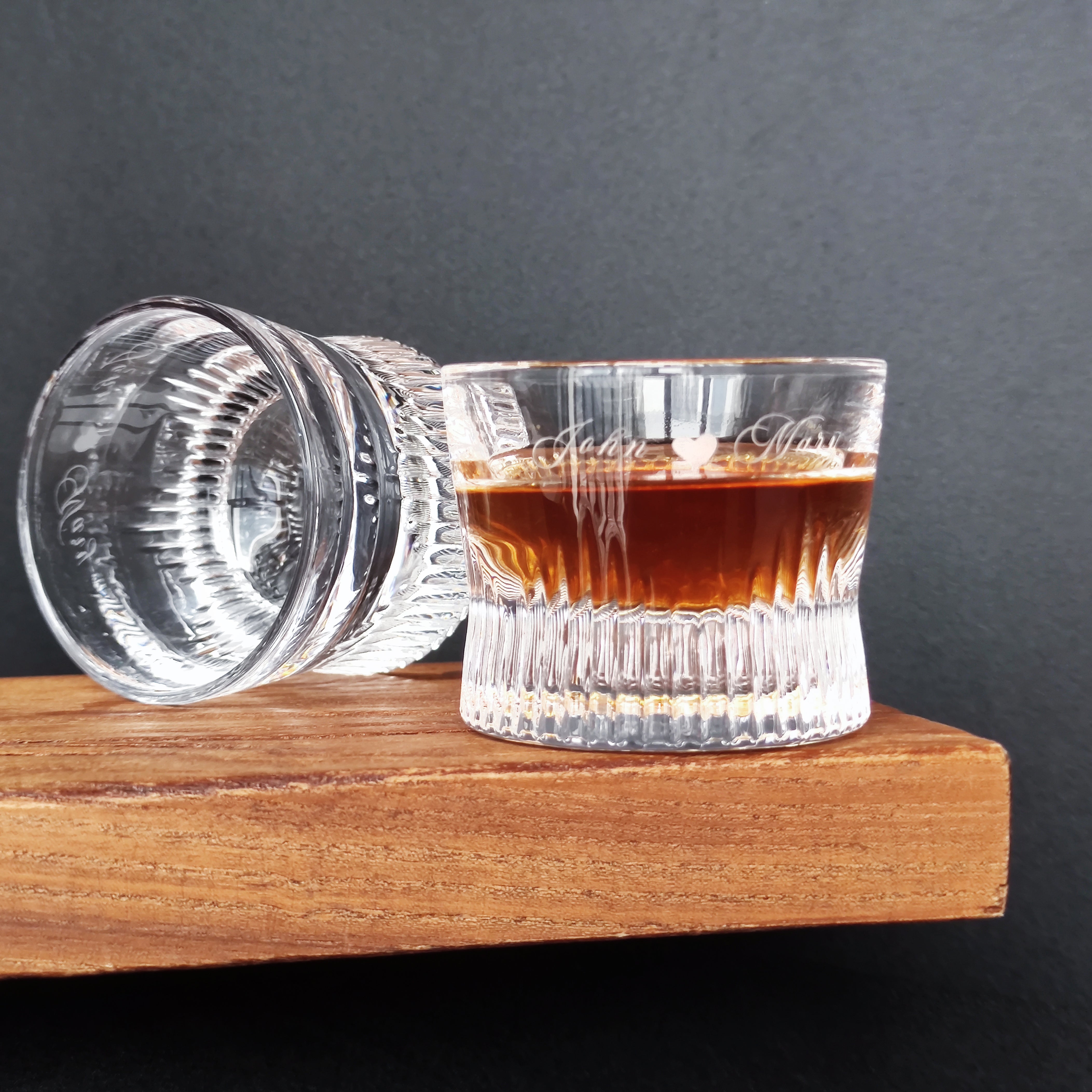 Premium Striped Whiskey Glass Set