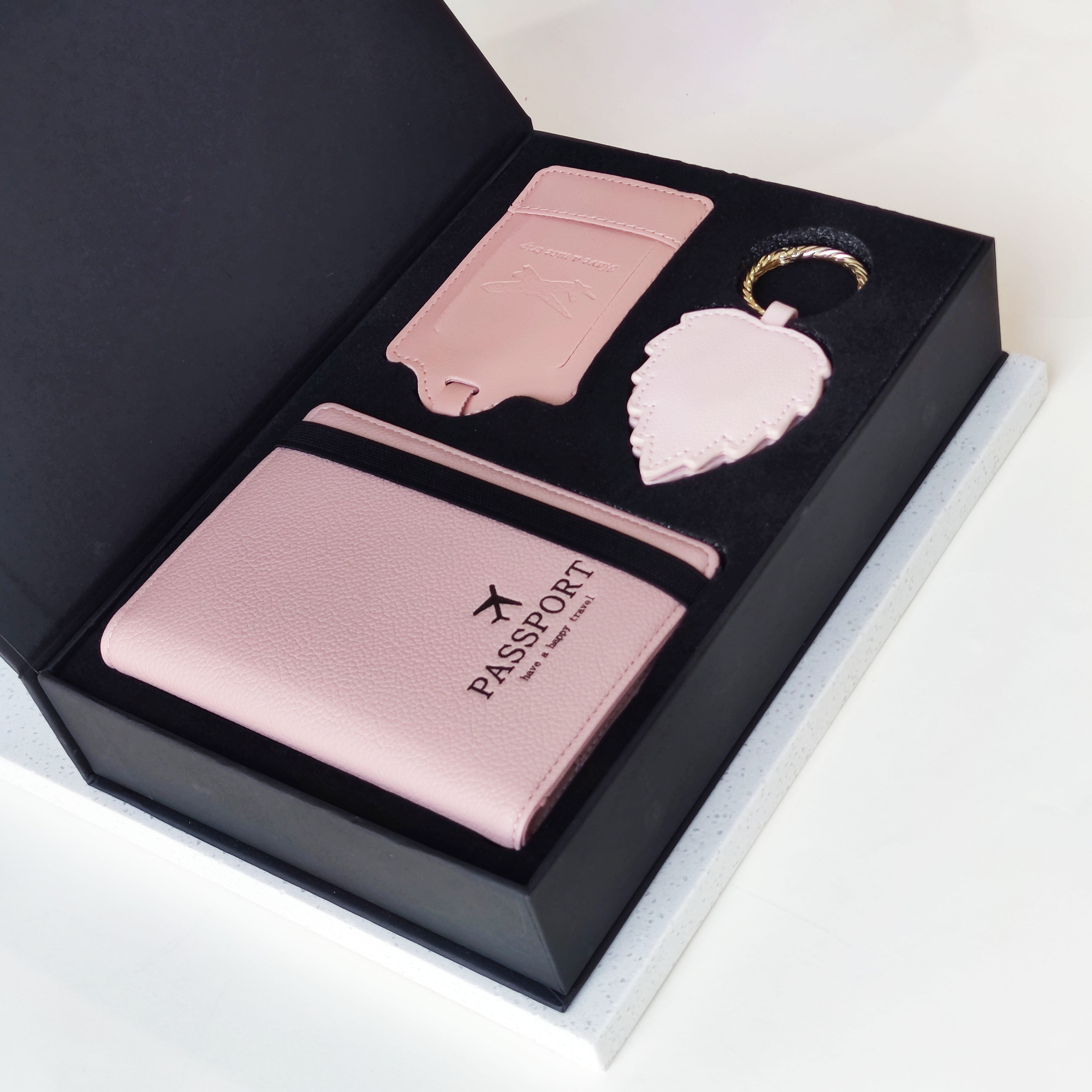 Pink travel companion set