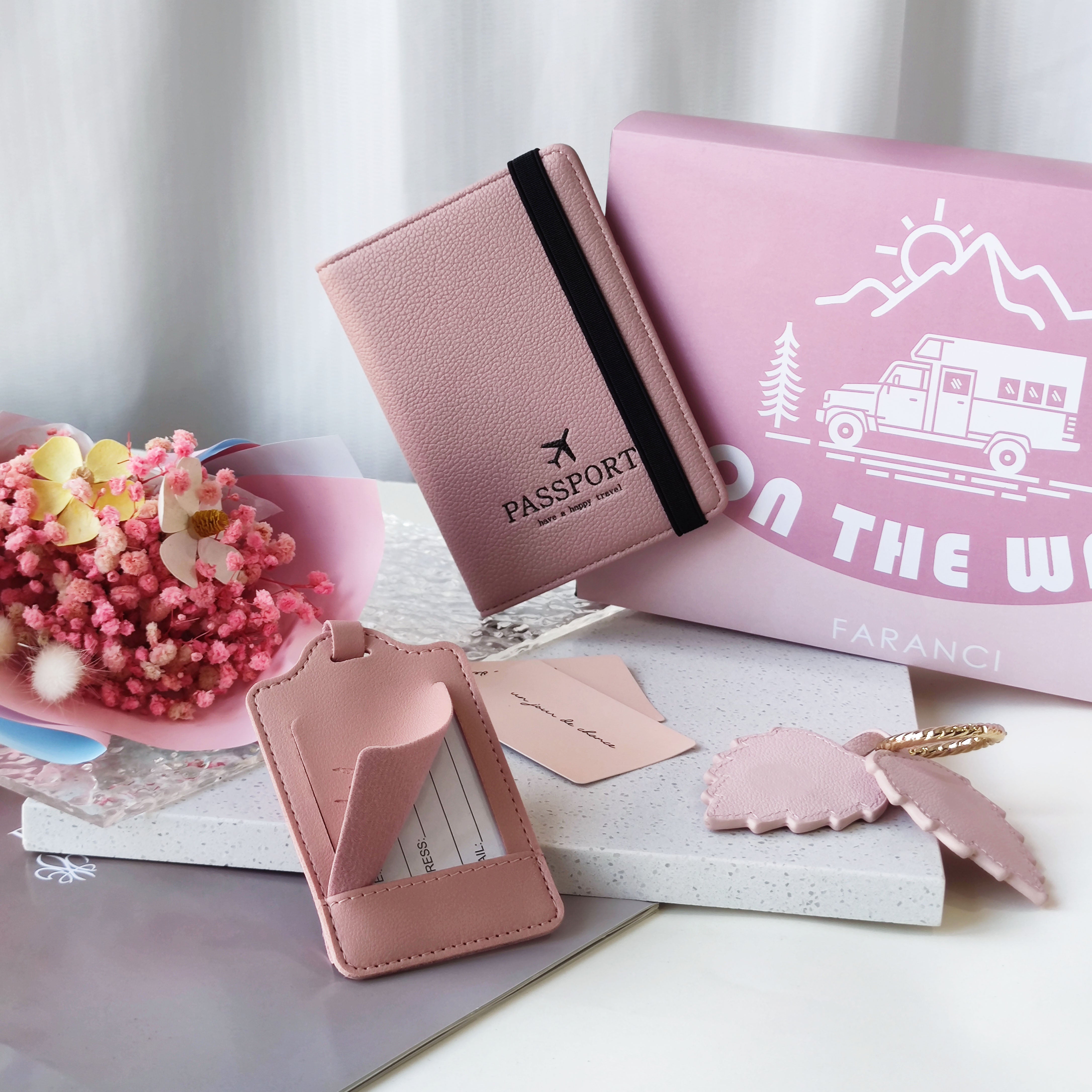 Pink travel companion set