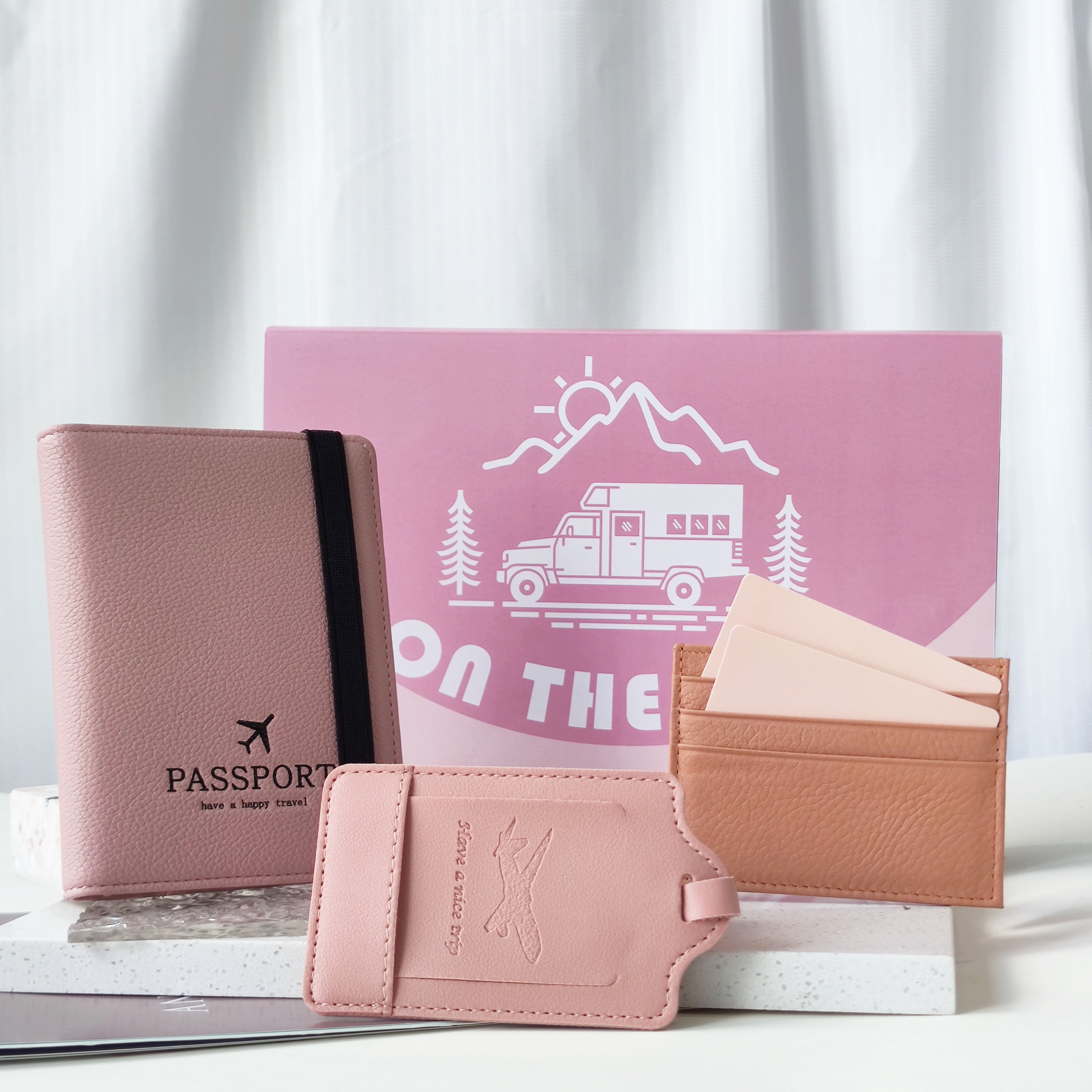 Pink travel companion set
