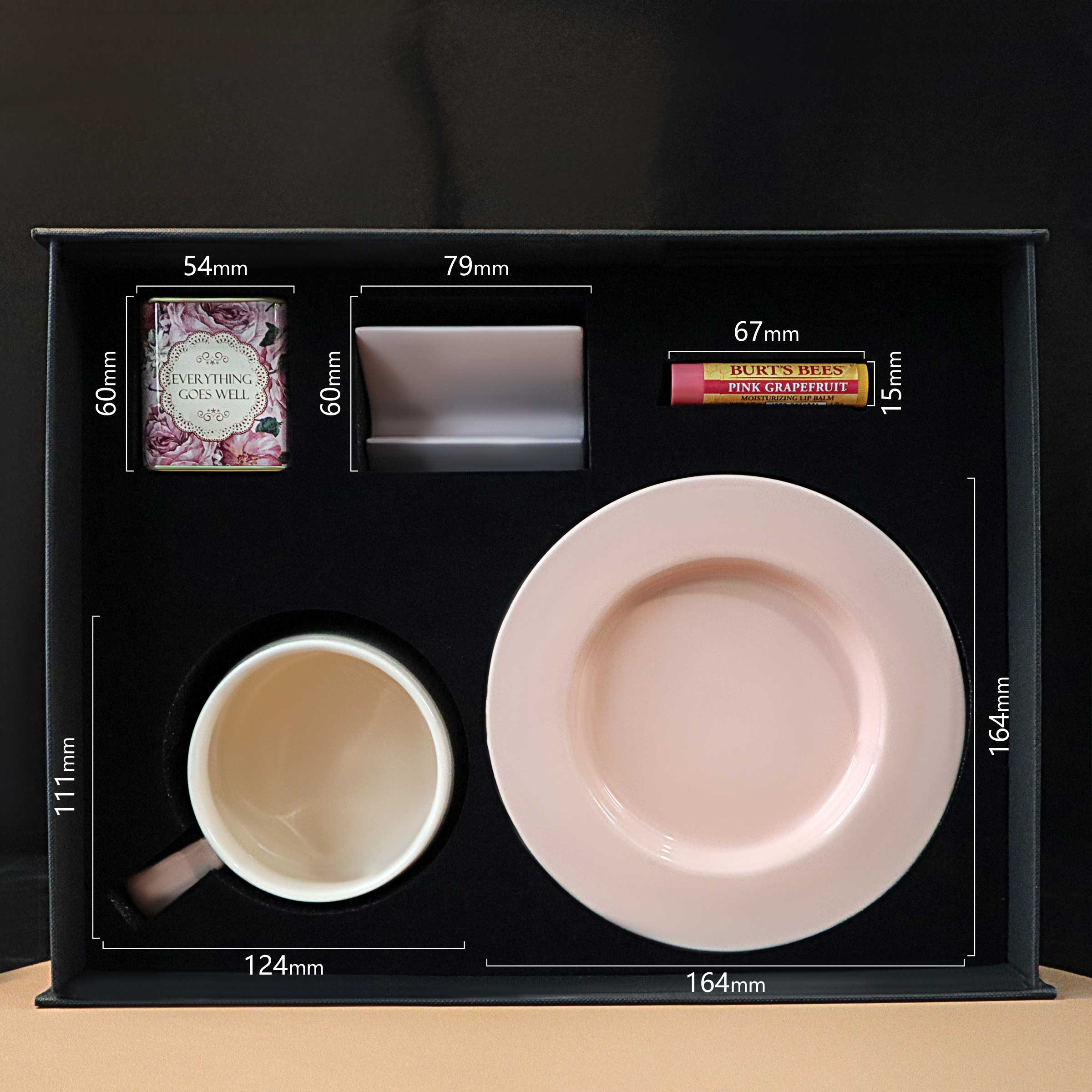 The Perfect Pink Pamper Package: A Delightful Gift for Her