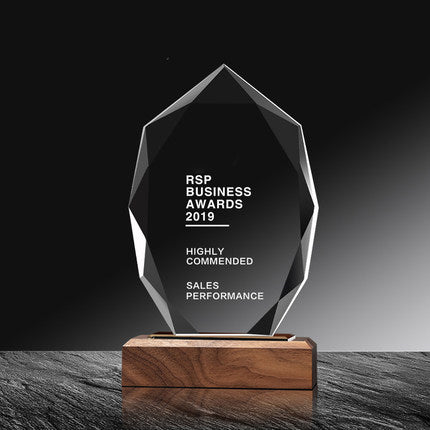 Peaked Oval Cutting Edge Crystal Trophy | 環保獎座 創意年會表彰多邊形水晶獎盃定制BG20-4