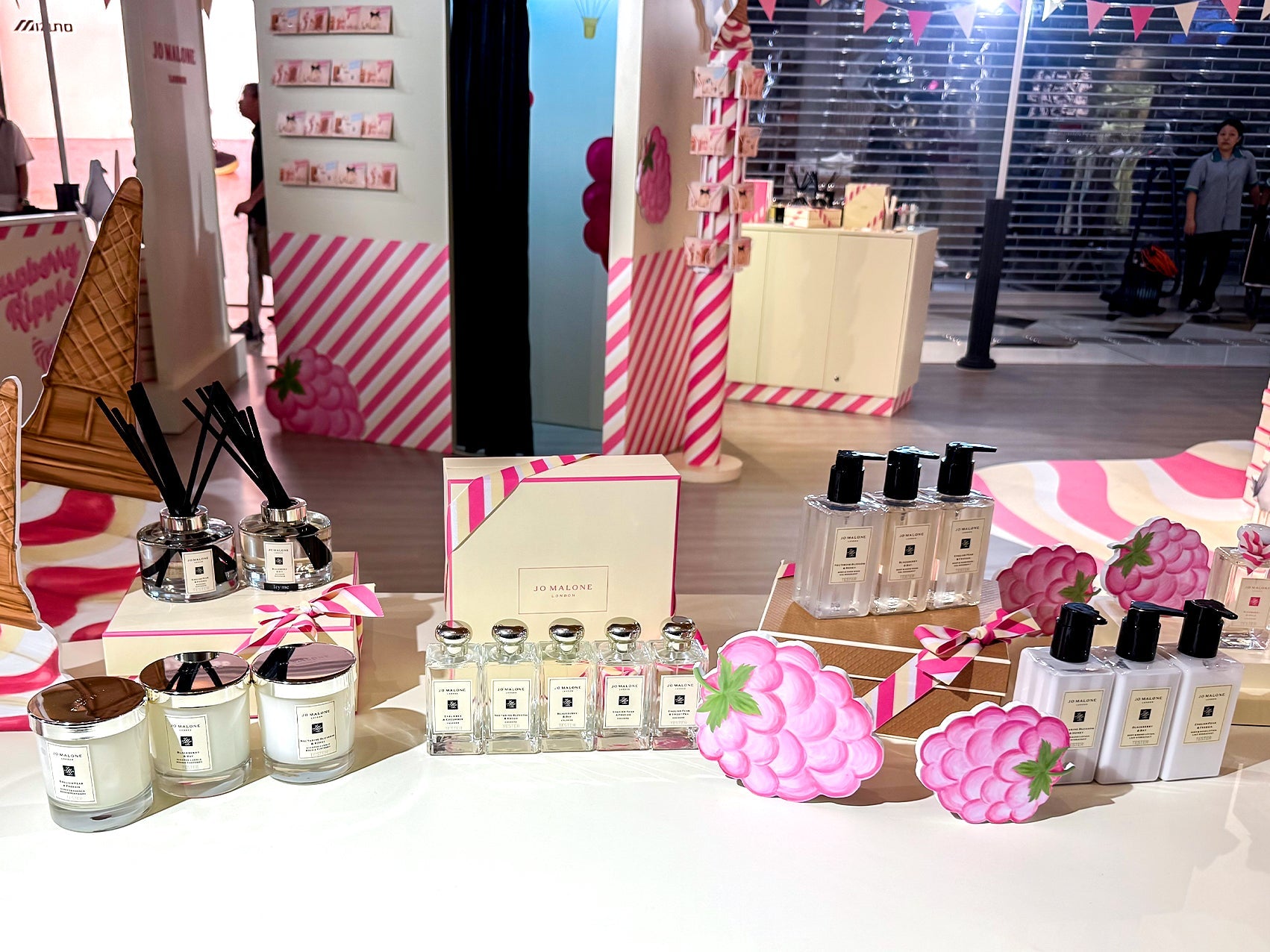 不只是貼紙！解析 Jo Malone London 行李牌客製化：運用印刷、雕刻與壓印工藝打造個性化簽名
