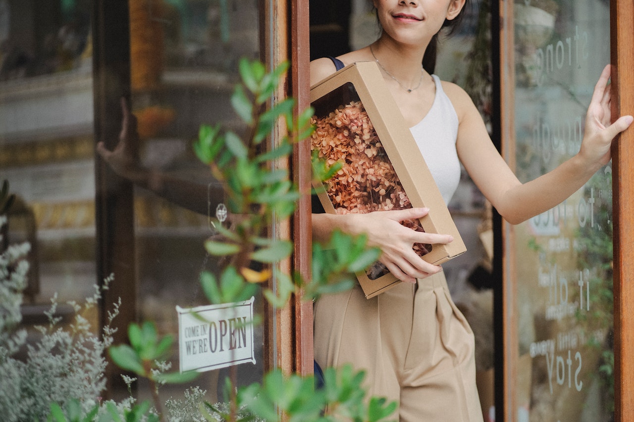 Top 12 Customer Appreciation Gifts to Show You Care