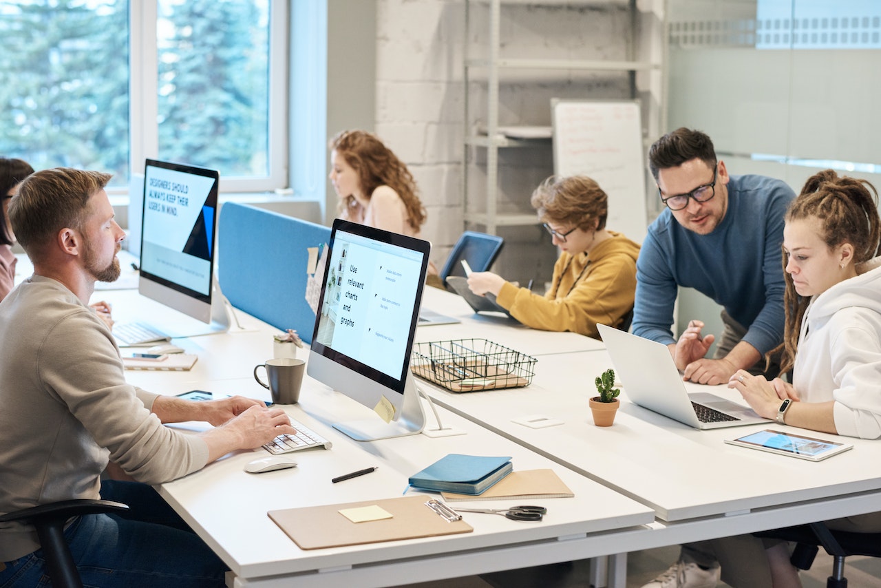 How to Build Trust in The Workplace