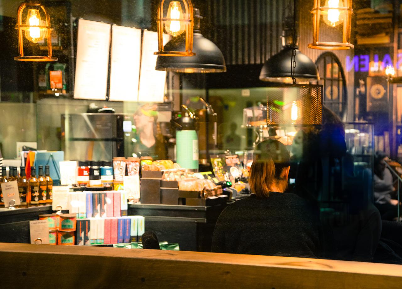 Coffee Shop Lighting Tips For Your Cafe
