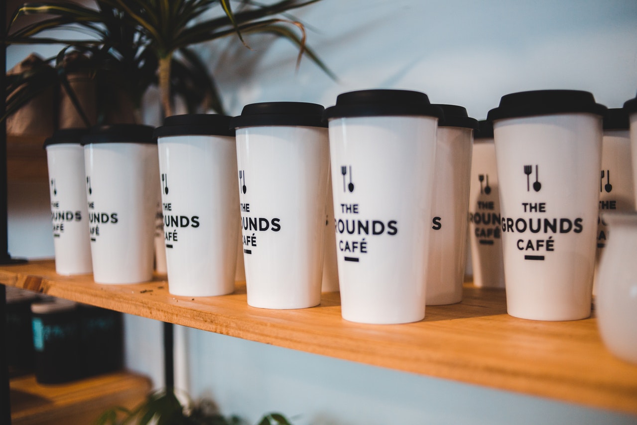 5 Tips to Sell Coffee Merchandise in a Coffee Shop
