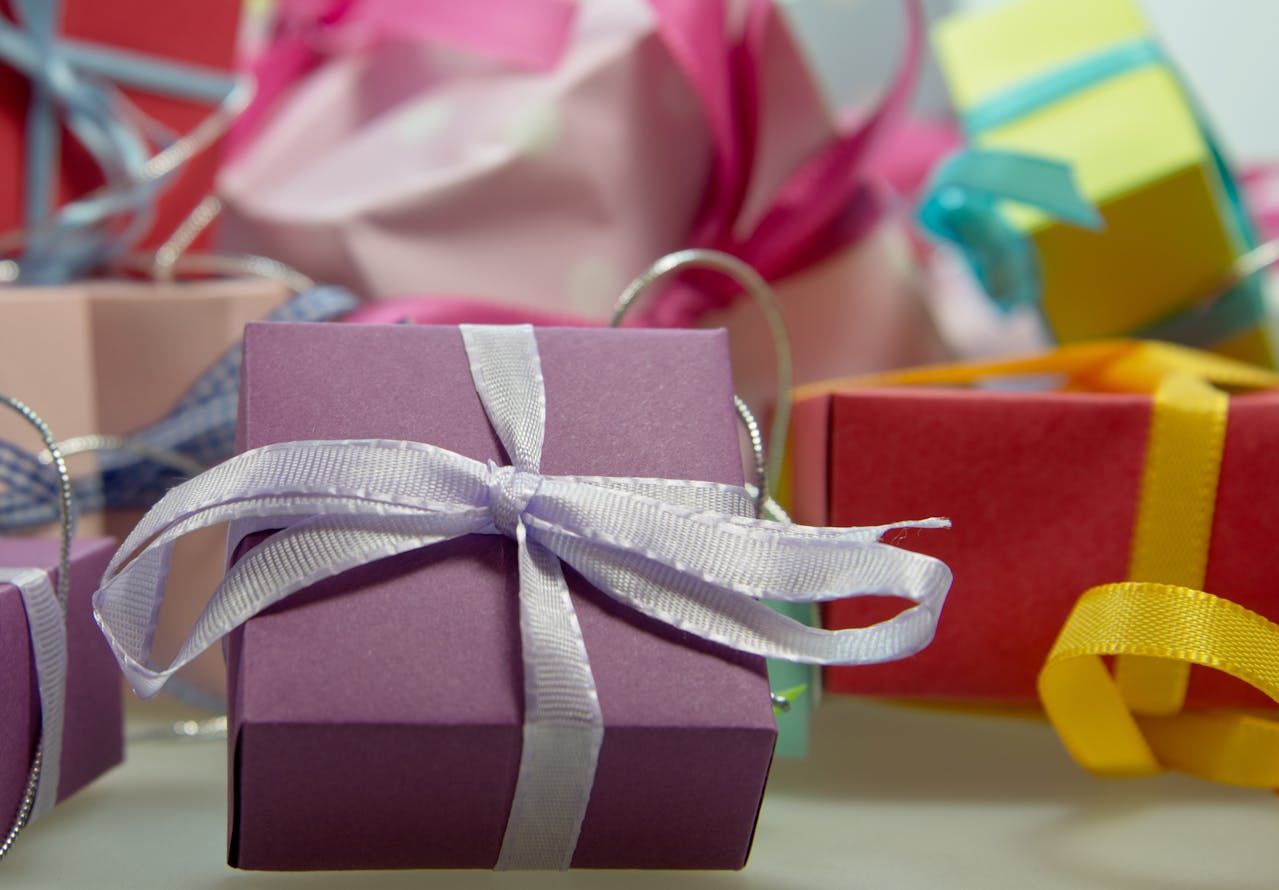 Corporate Holiday Gifts for Employees