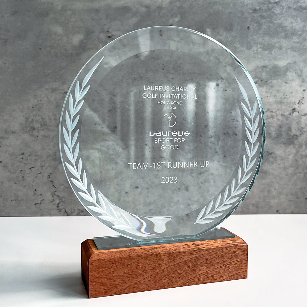 [Case Studies]Laureus | Solid Wood Base Round Crystal Trophy