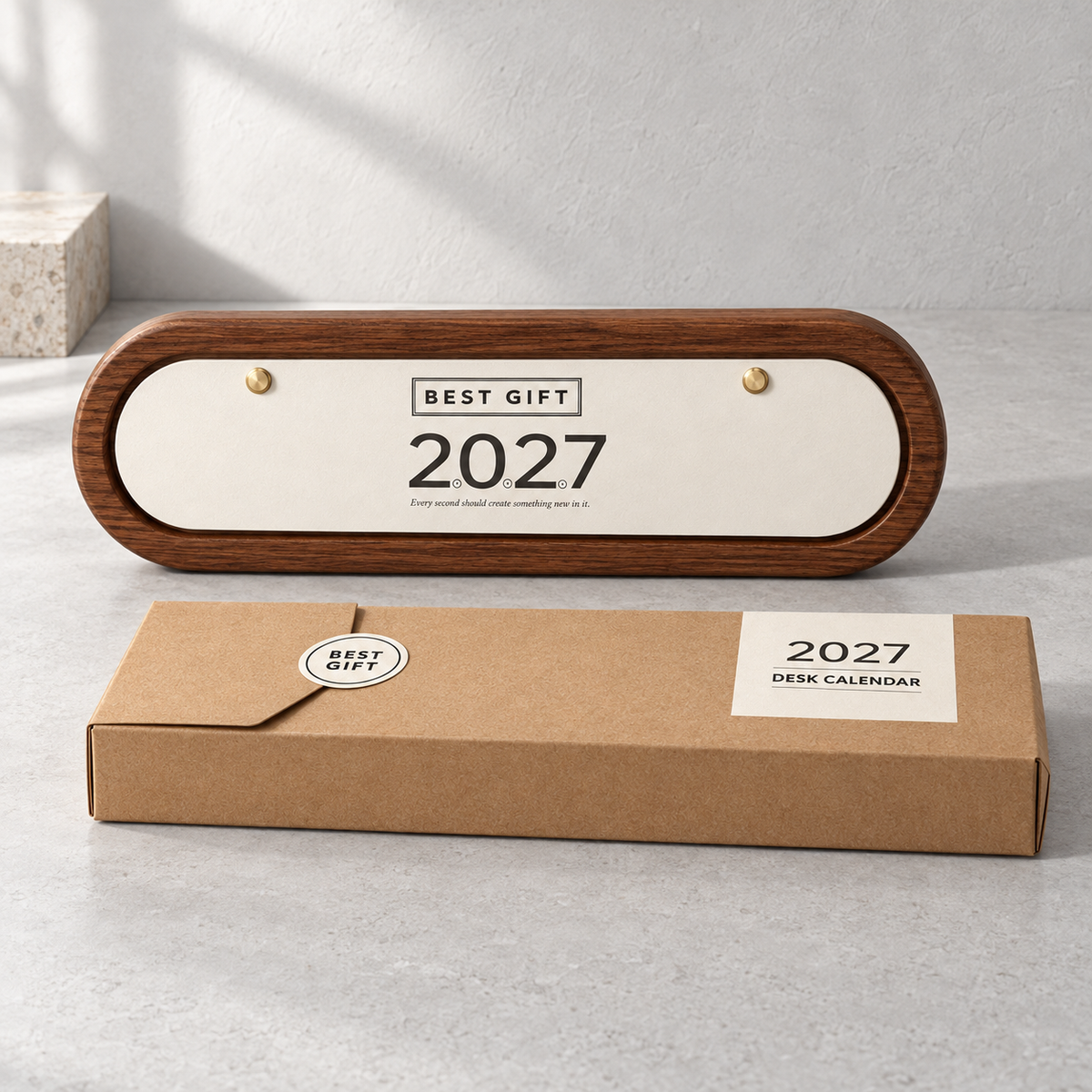 2027 Slim Wood-Grain Desk Calendar Gift Set | 2027長條木紋檯曆禮盒 簡約辦公擺設 企業品牌訂製