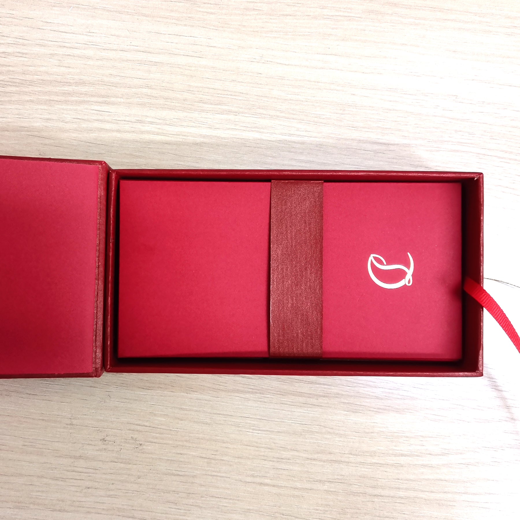 [Case Studies] Christian Louboutin | red envelope