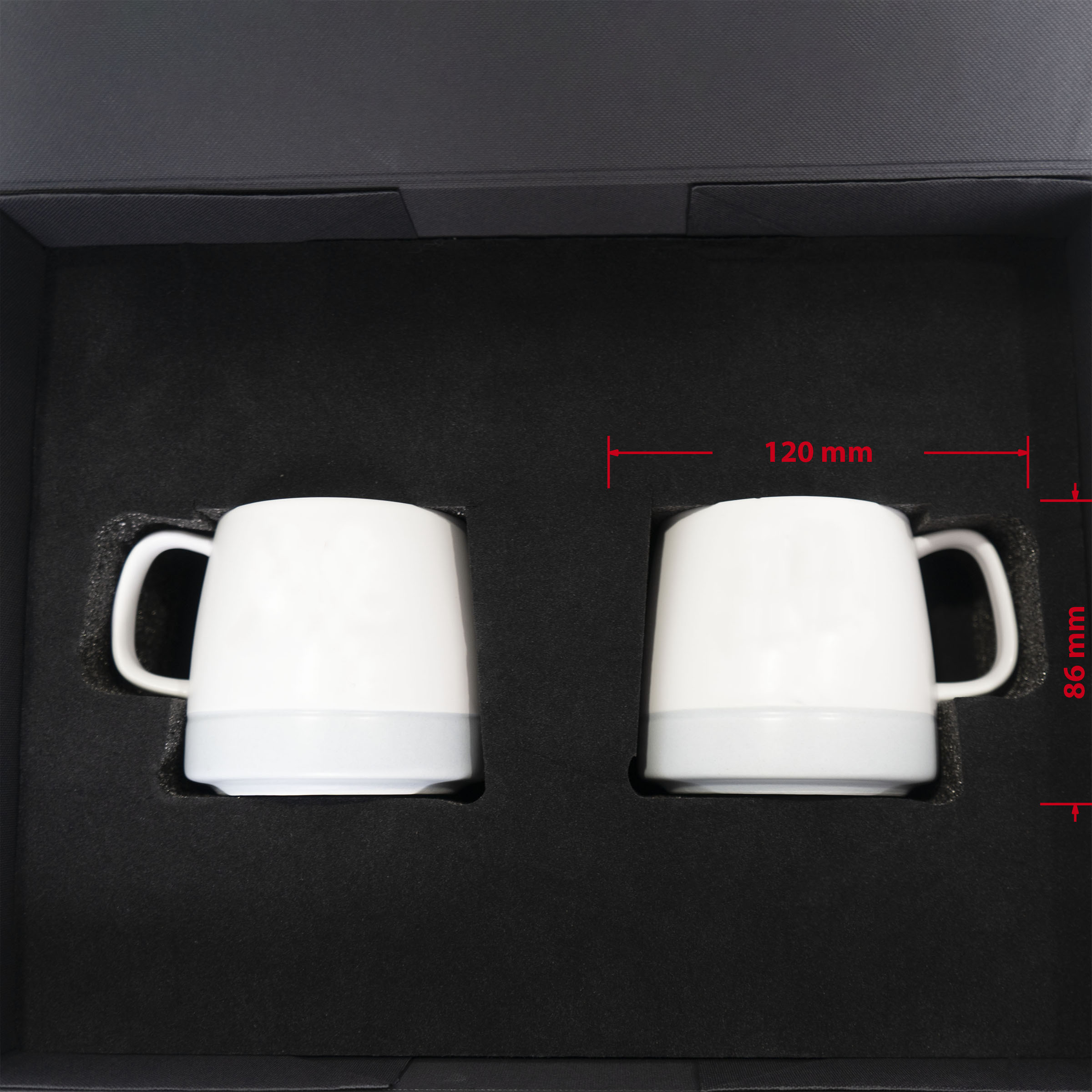 White and blue mug set