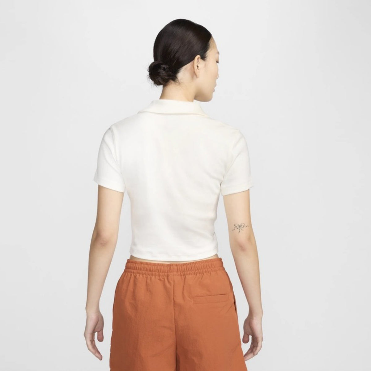 NIKE SPORTSWEAR ESSENTIAL 女子翻領上衣 品牌T-shirt 定做logo