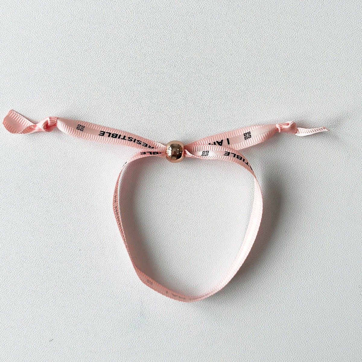 [Case Studies]Givenchy | Ribbon Wristband