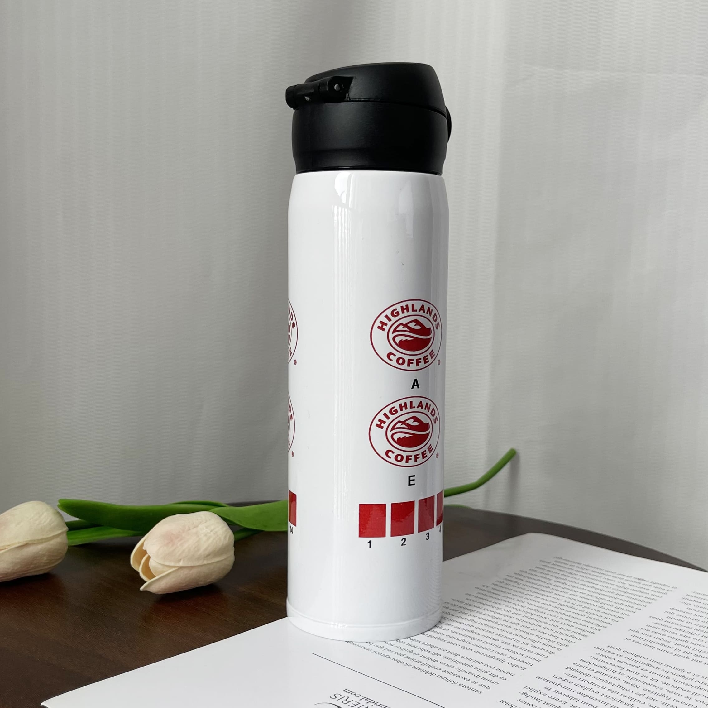 [Case Studies]HIGHLANDS COFFEE | Water Bottle