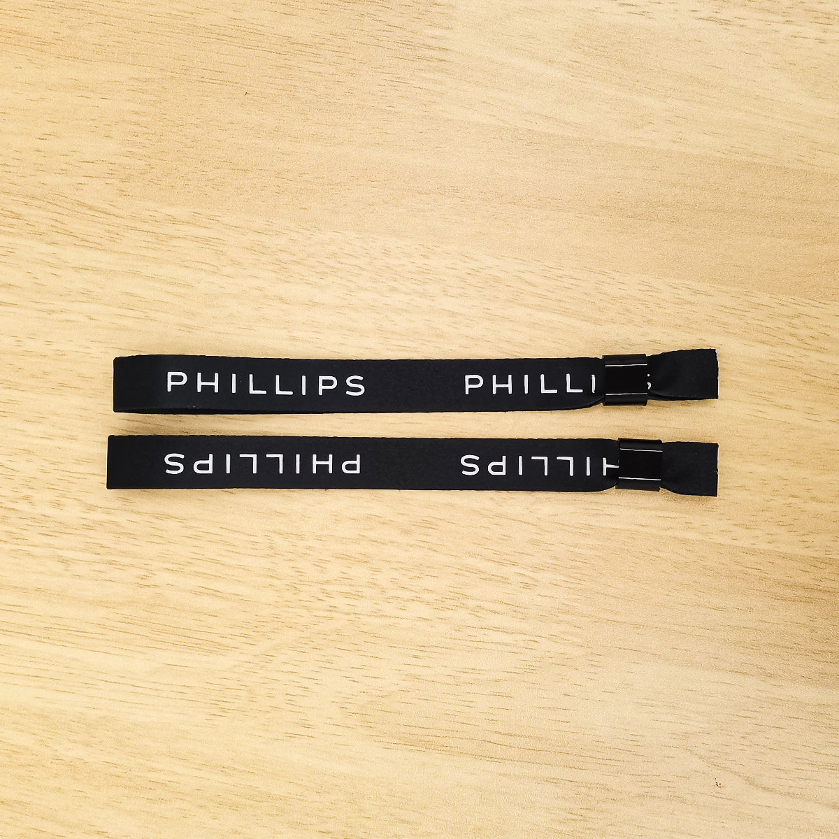 [Case Studies]Phillips | Fabric Wristband