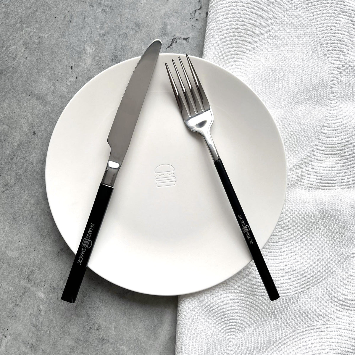 [Case Studies]Shake Shack | Dinner Plate & Cutlery