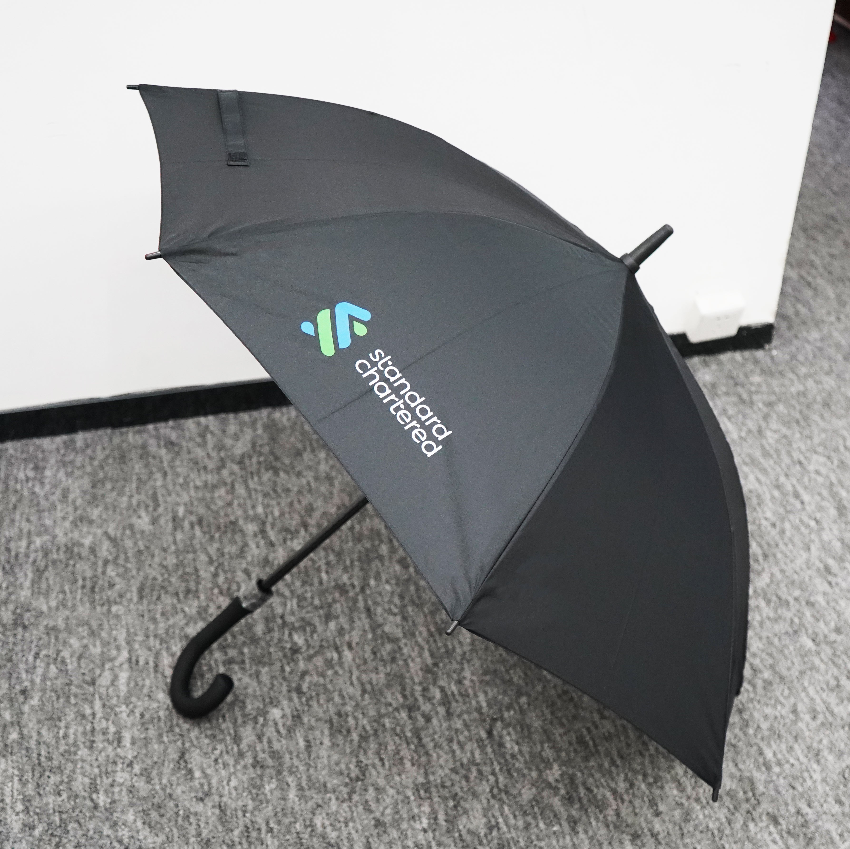 [Case Studies]STANDARD CHARTERED | Black Umbrella