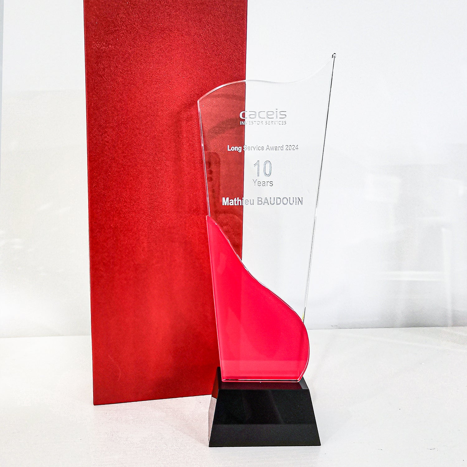 [Case Studies]caceis | Achitectural Style Crystal Trophy