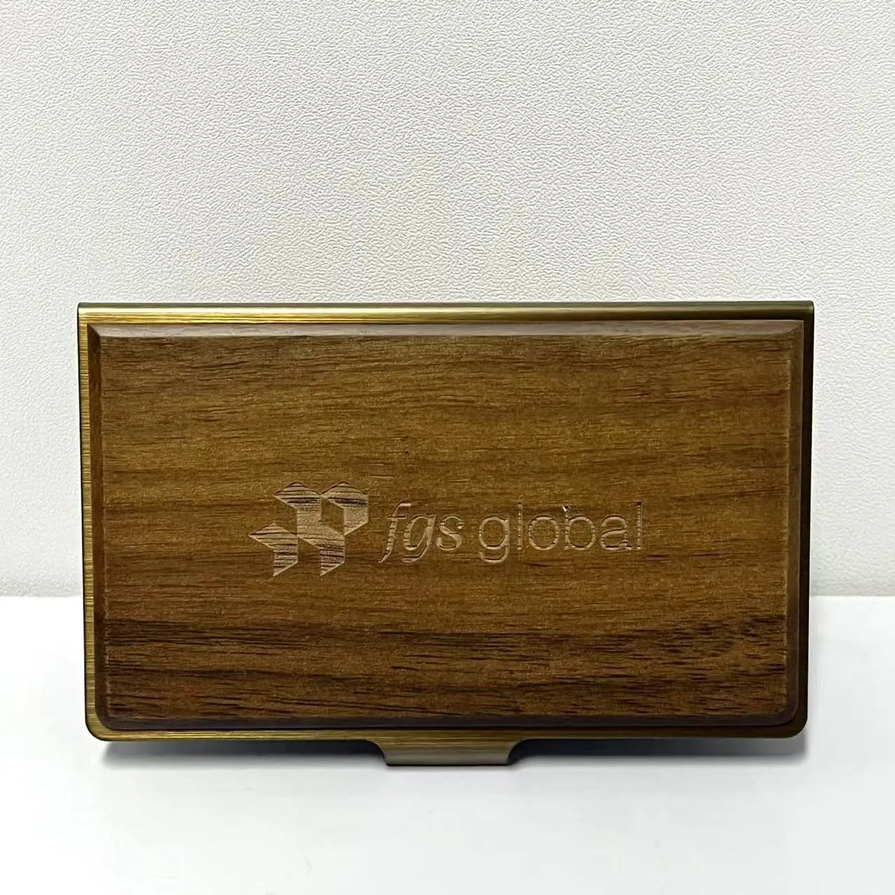 [Case Studies]FGS Global | Power Bank + Name Card Holder
