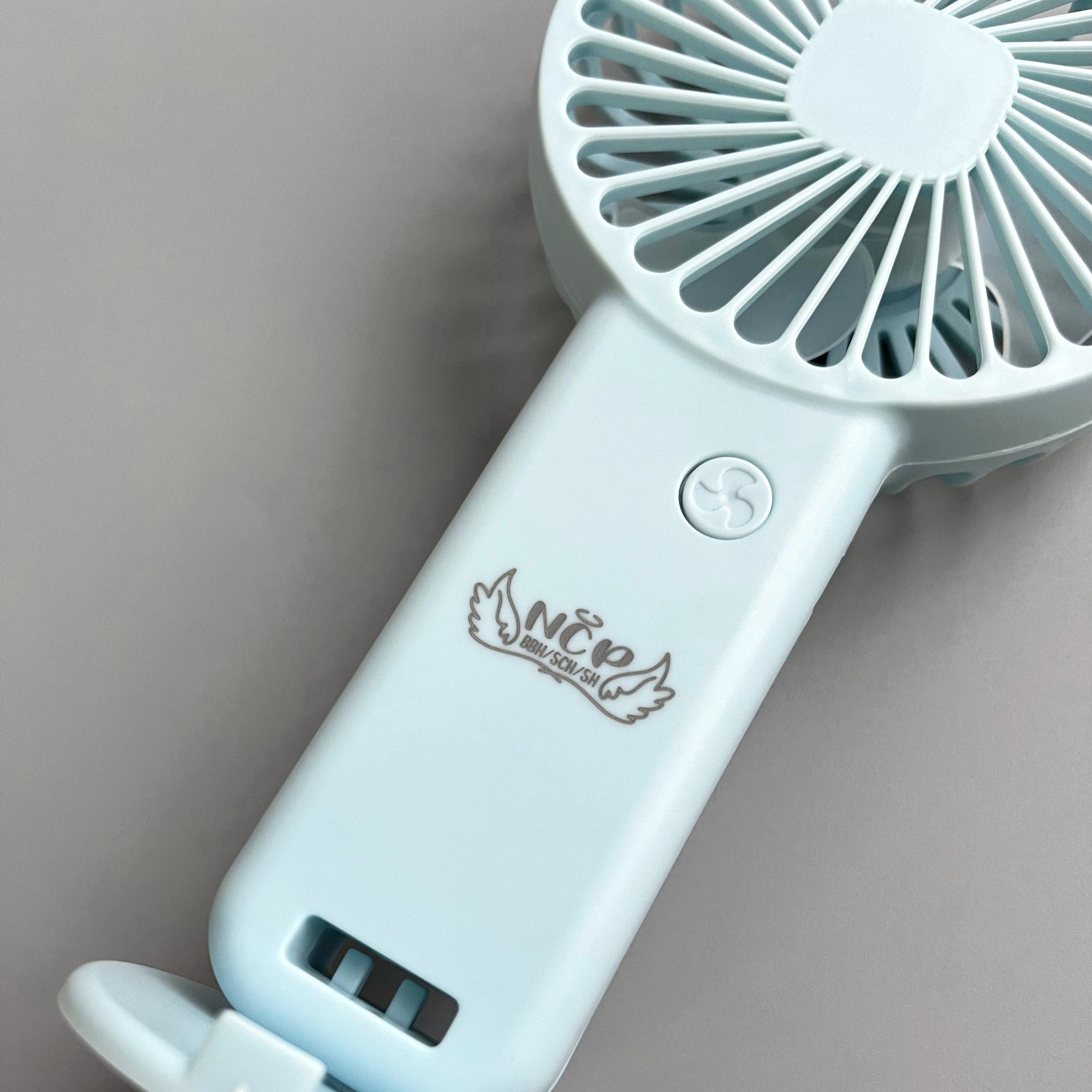 [Case Studies]Hospital Authority | Handheld Mini Fan with Phone Holder