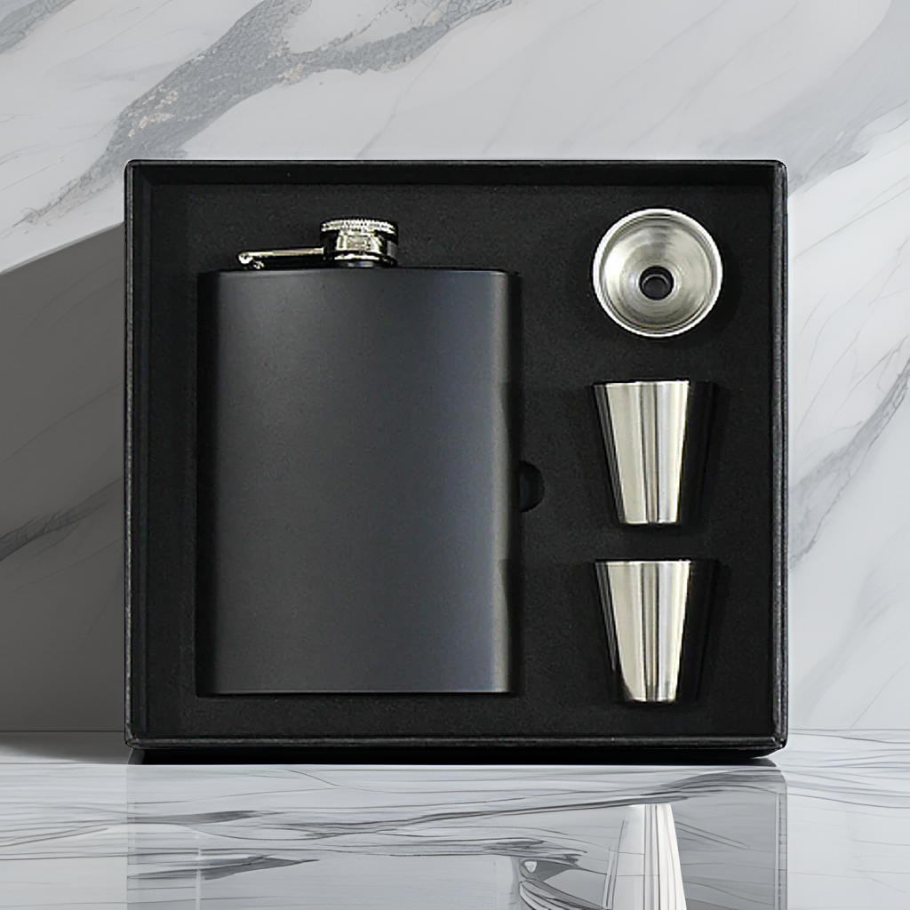 Stylish drinkware gift set