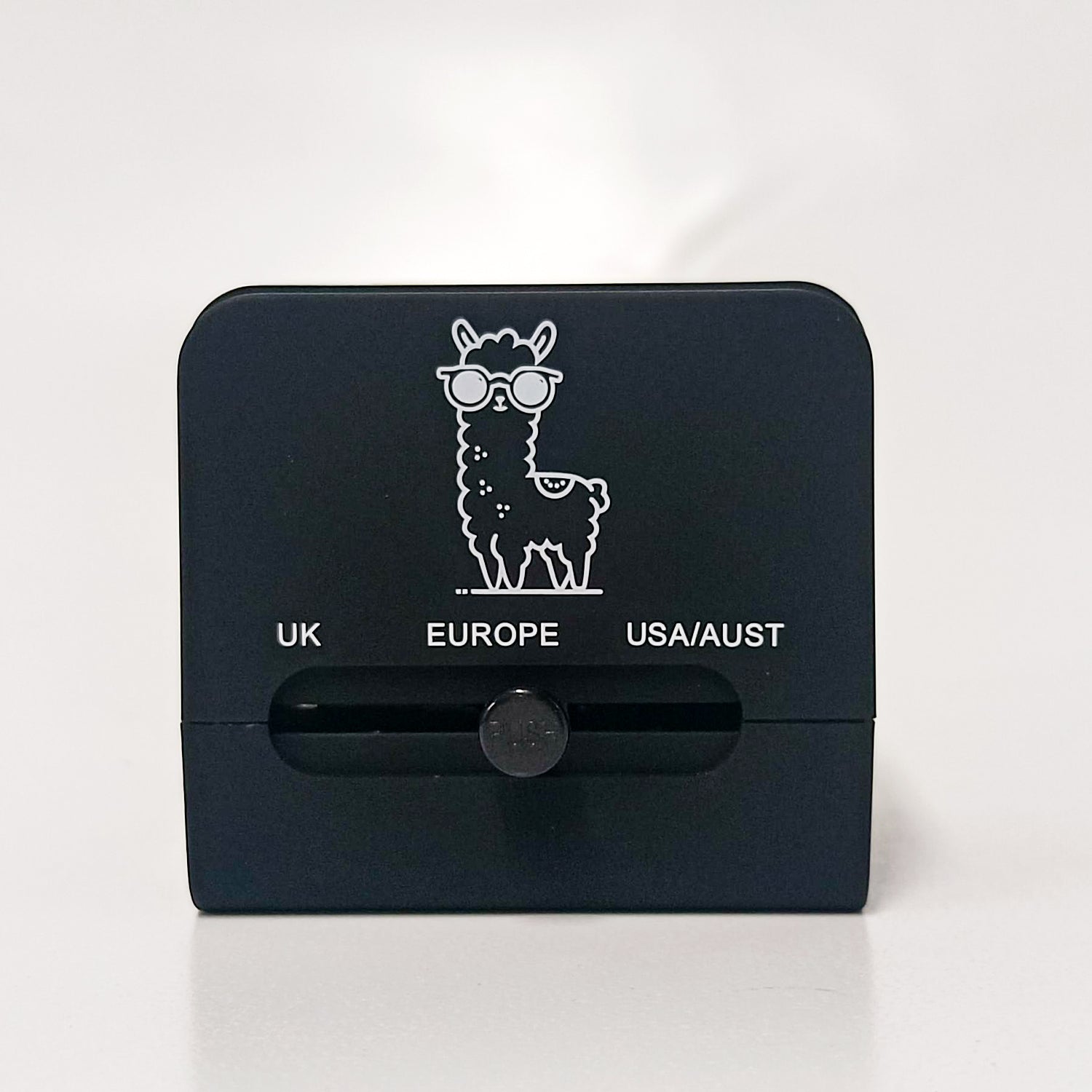 [Case Studies]Multifunctional conversion plug supports multi-national standards