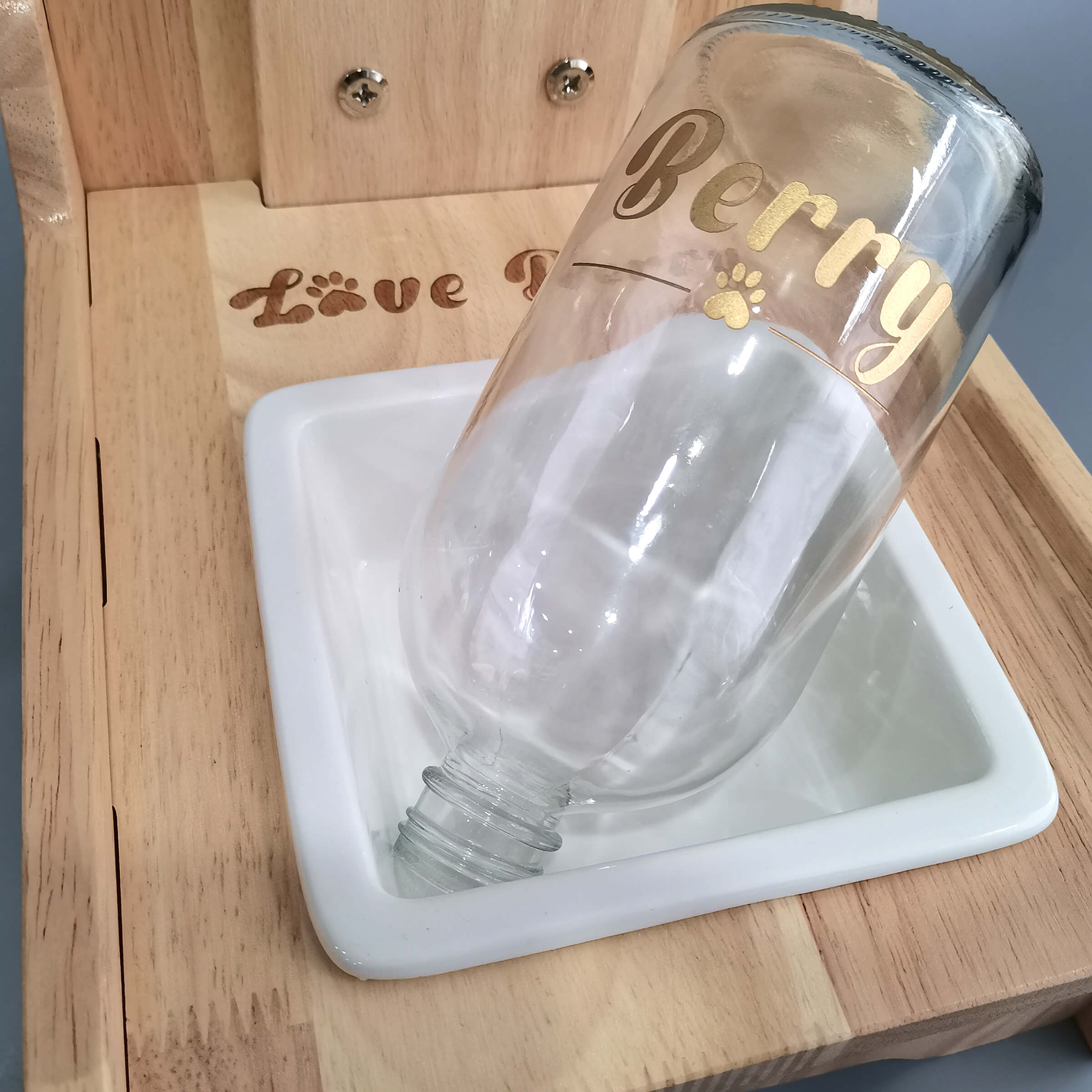 【Pet Shop系列】訂製寵物立式飲水器陶瓷碗 厚實實木架BG03-2